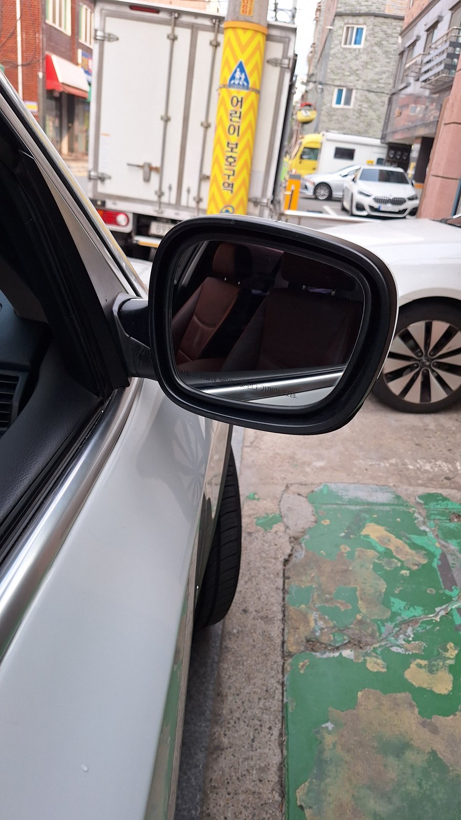 BMW X3 조수석 사이드미러 축 교체 후 장착