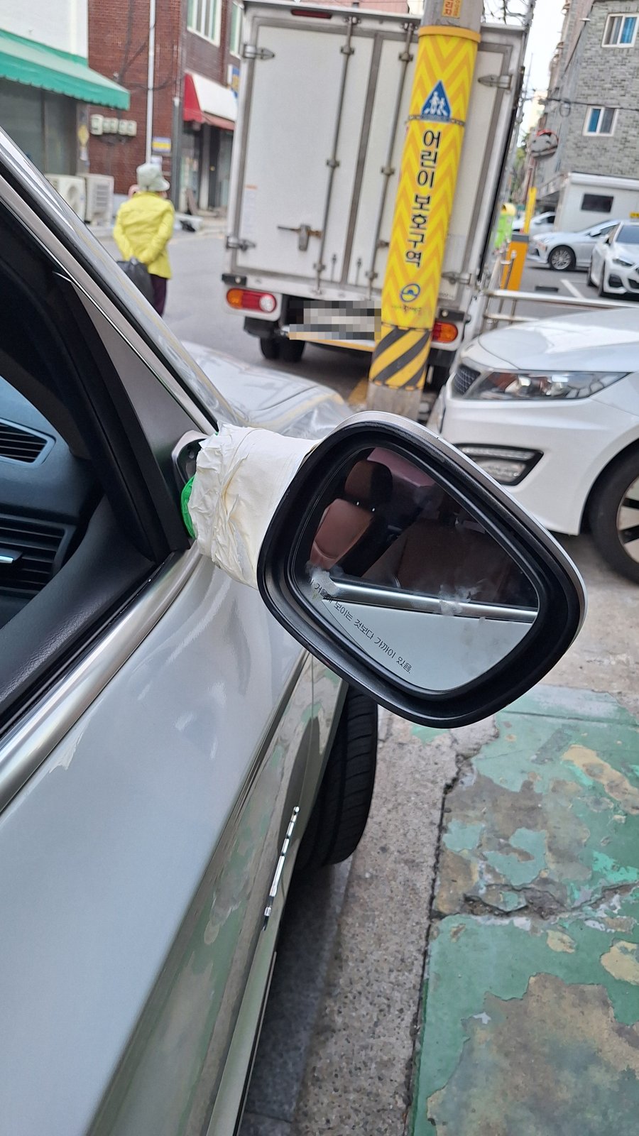 BMW X3 조수석 사이드미러 수리 전