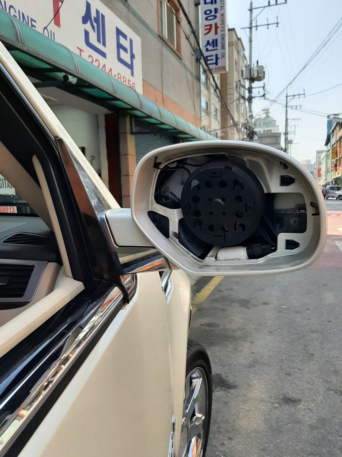 캐딜락 에스컬레이드 ESV 조수석 사이드미러 접이모터·기어 교체 작업