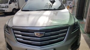 캐딜락 XT5 앞모습
