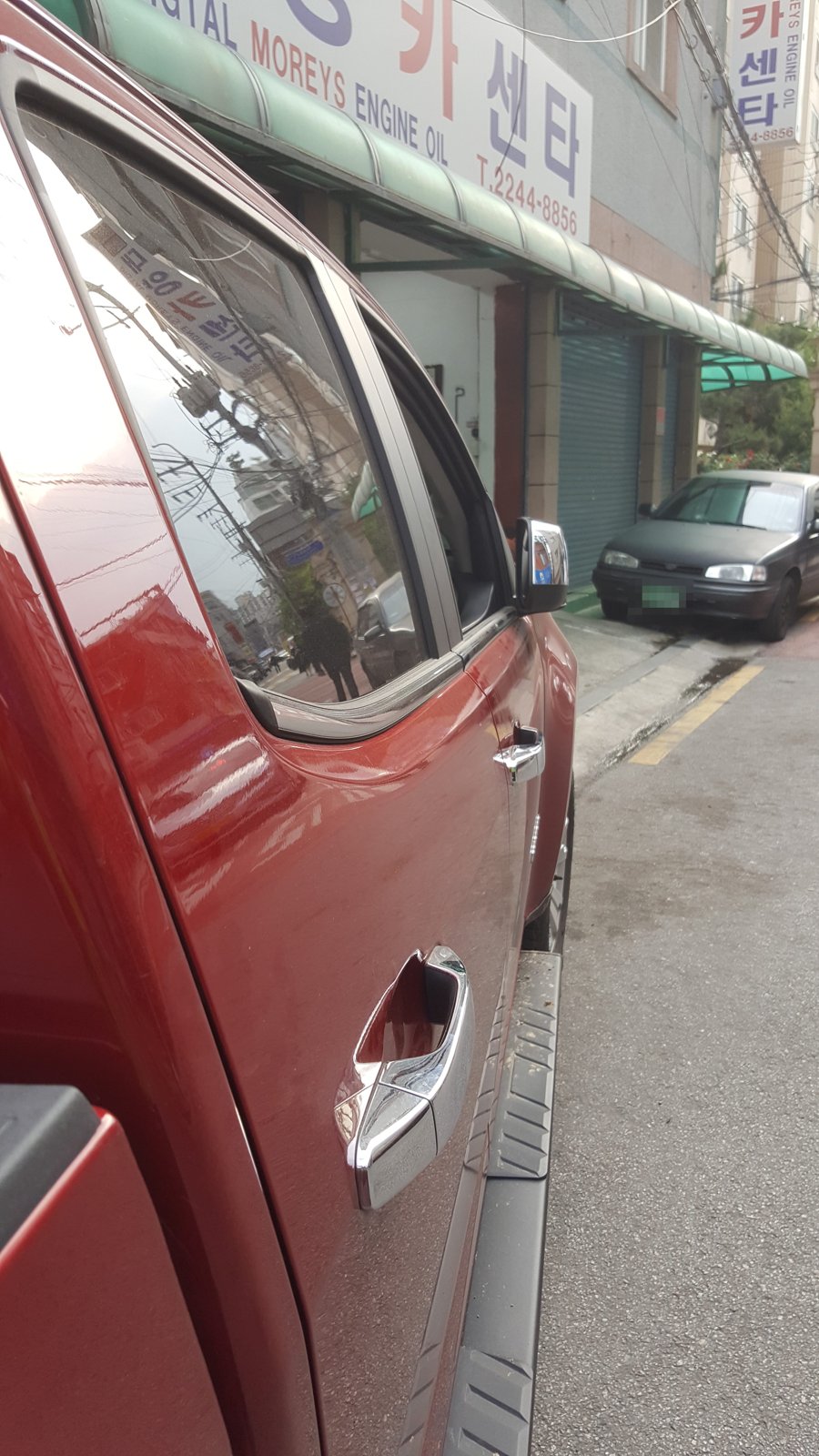 쉐보레 콜로라도 조수석 사이드미러 전동접이 개조 후 장착 모습
