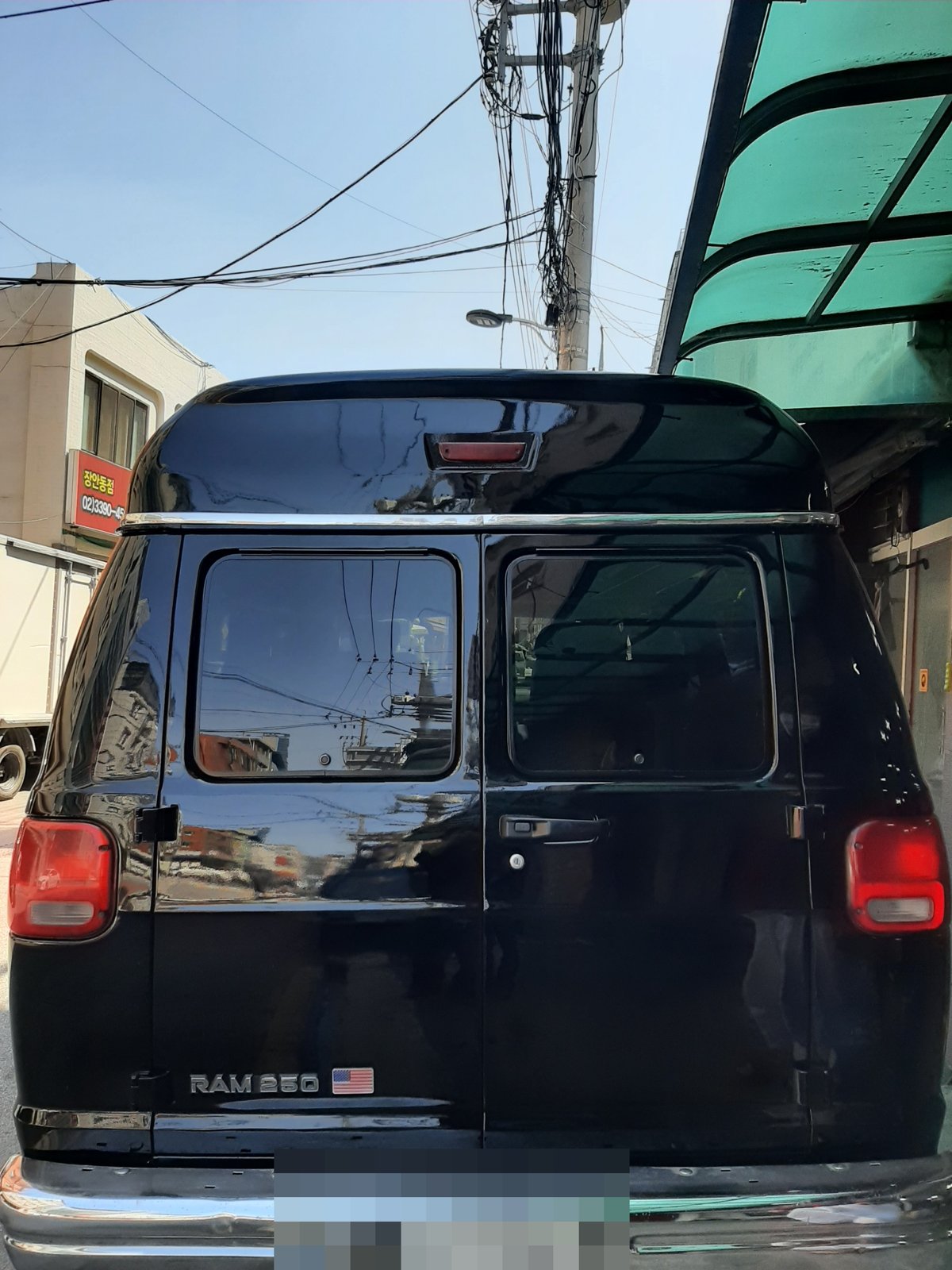 닷지 램 2500 뒷모습